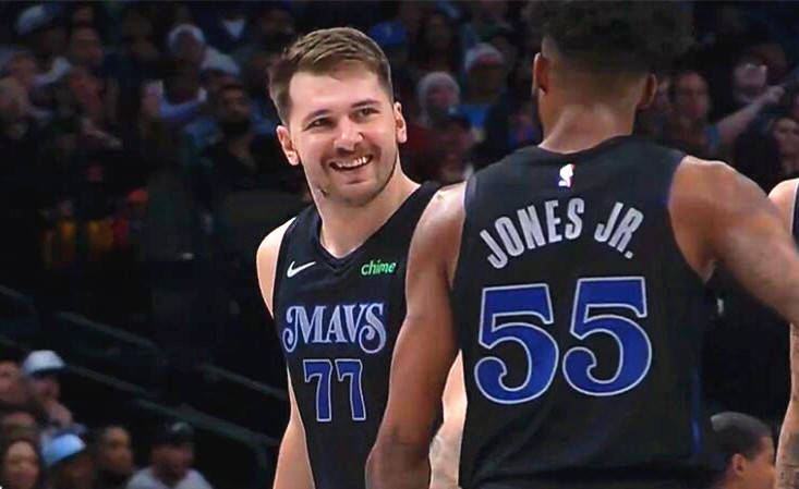 足球的魅力，就在不可预测（足球的魅力在于其变幻莫测）