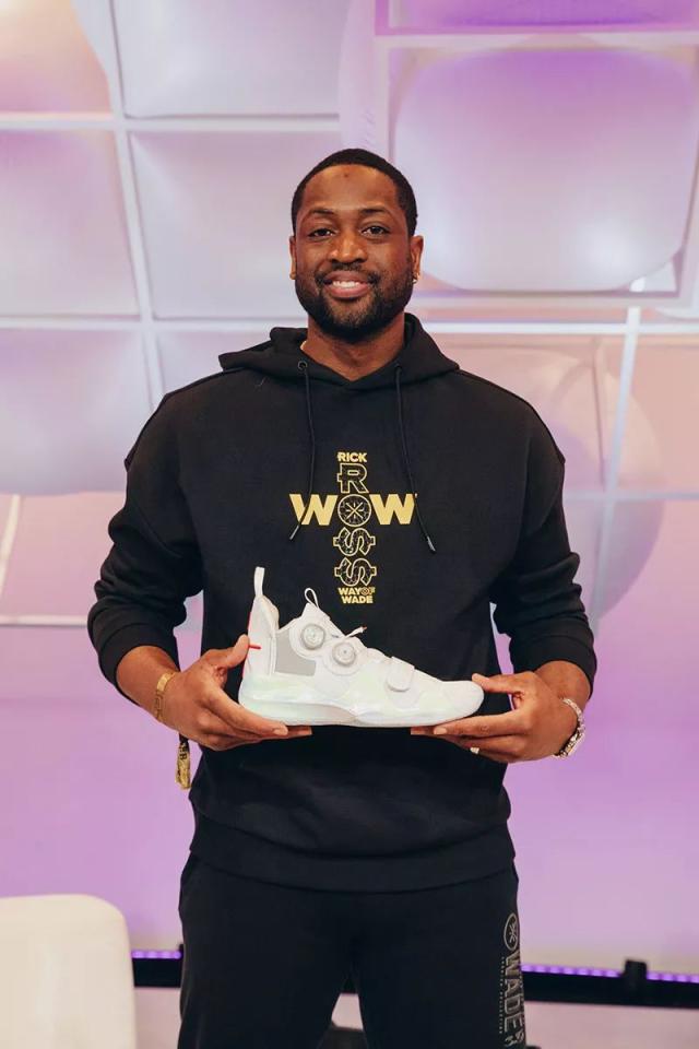 世体：拉菲尼亚有望对阵毕包复出，霍安已连续一周随队合练（世体：拉菲尼亚或战毕尔巴鄂复出，霍安已随队合练一周）