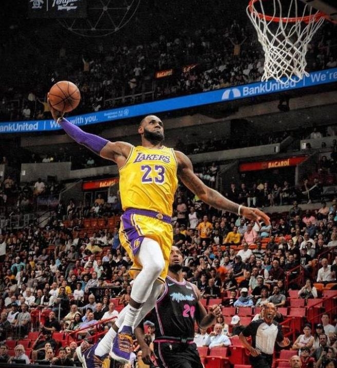 斯基拉：弗拉泰西渴望更多出场机会，他的经纪人已与尤文接触（斯基拉：弗拉泰西寻求更多出场时间，其经纪人已与尤文沟通）