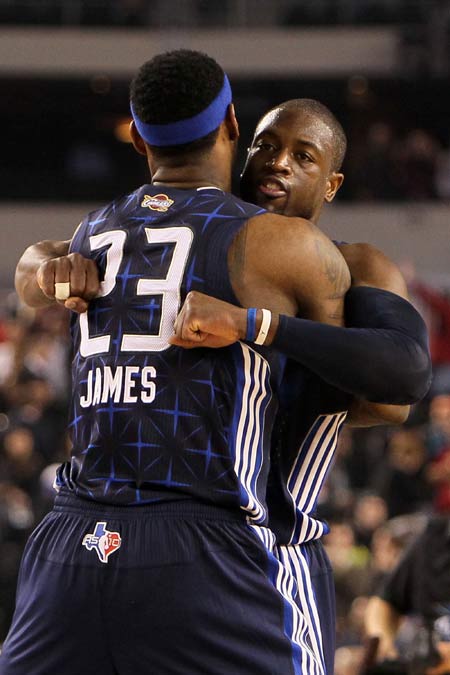 开始北伐！曼联在客场以4比1轻取狼队，3轮不败后升第6（北上征途开启！曼联客场4-1胜狼队，三轮不败升至第六）