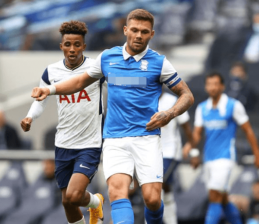 NBA交易市场最新动态：火箭完成签约,（NBA交易市场新动向：火箭官宣签约）