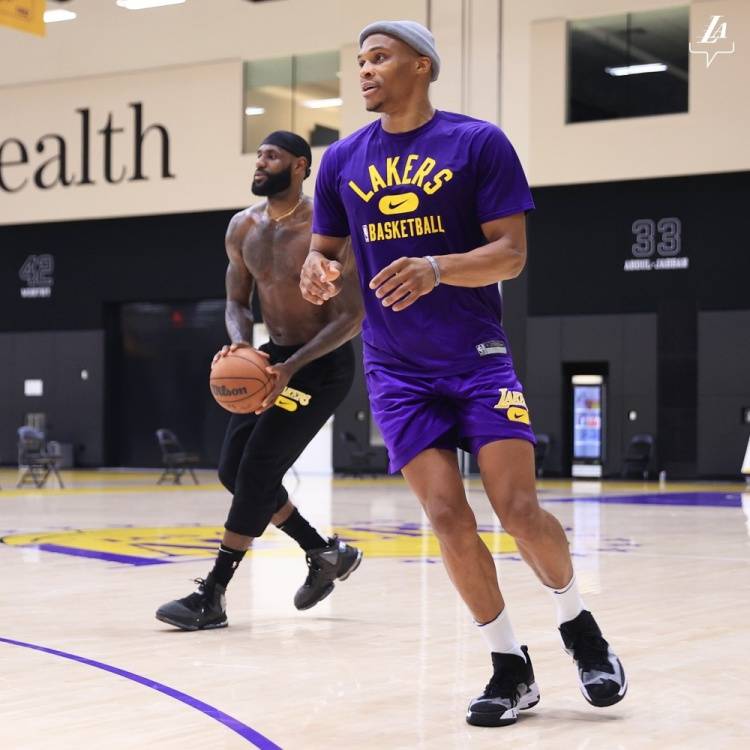 塞尔维亚主帅：西蒙尼是我的榜样，他是个伟大的领袖（塞尔维亚主帅致敬西蒙尼：我的榜样，一位伟大领袖）