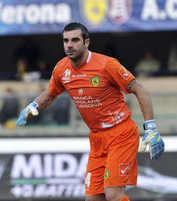 绿茵传承，足球主题文化展“十五运”站在广东美术馆开幕（广东美术馆启幕“十五运”站足球主题文化展，绿茵传承焕新启航）